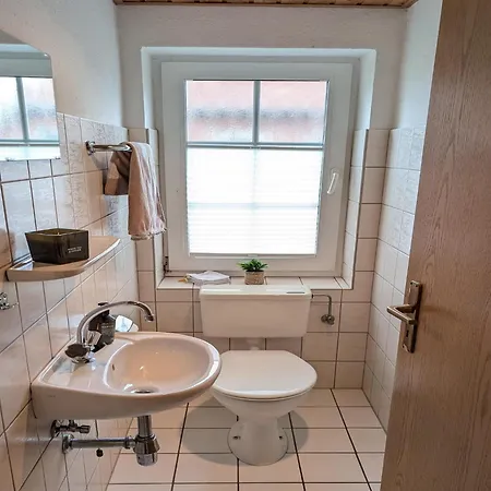 Gemuetliche Doppelhaushaelfte In Holiday home Nessmersiel