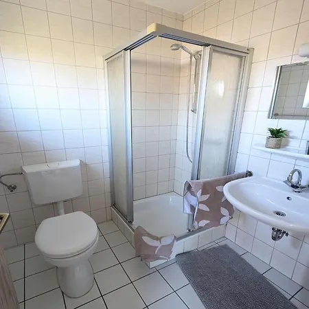 Gemuetliche Doppelhaushaelfte In Holiday home *