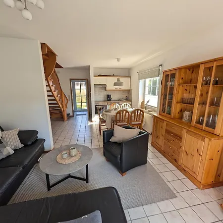 Holiday home Gemuetliche Doppelhaushaelfte In *