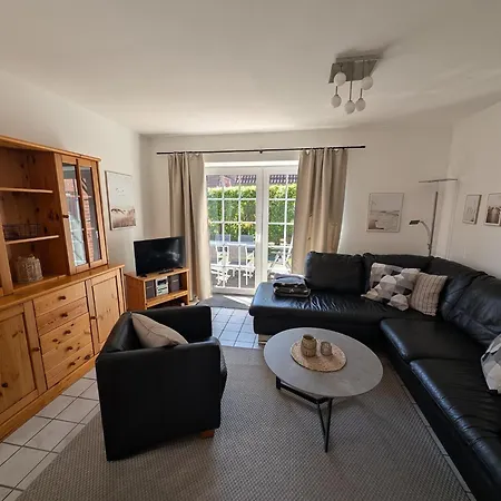 Gemuetliche Doppelhaushaelfte In Holiday home Nessmersiel