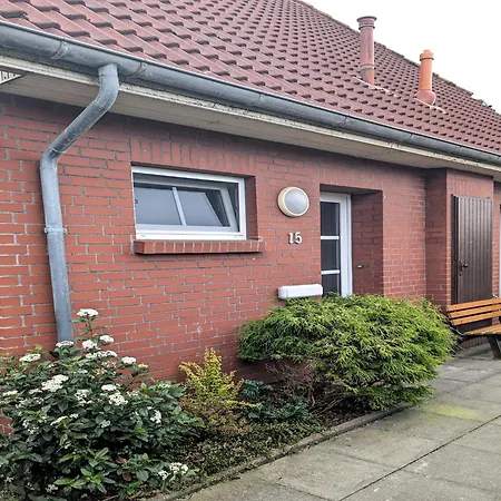 Holiday home Gemuetliche Doppelhaushaelfte In *